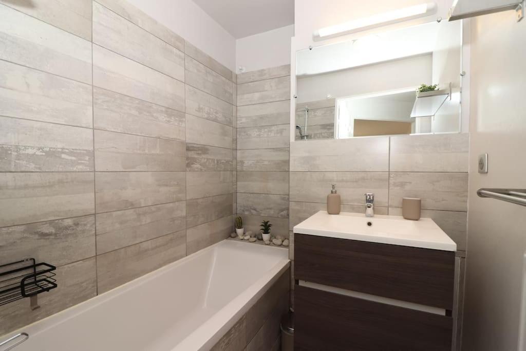 Votre Confort La Cosy Cocoon Courcouronnes Exterior photo